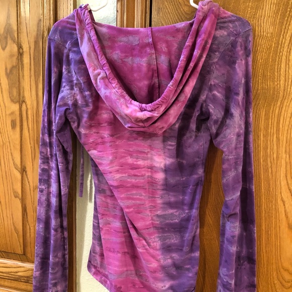 Pink and purple v neck hooded long sleeve top - Picture 2 of 3